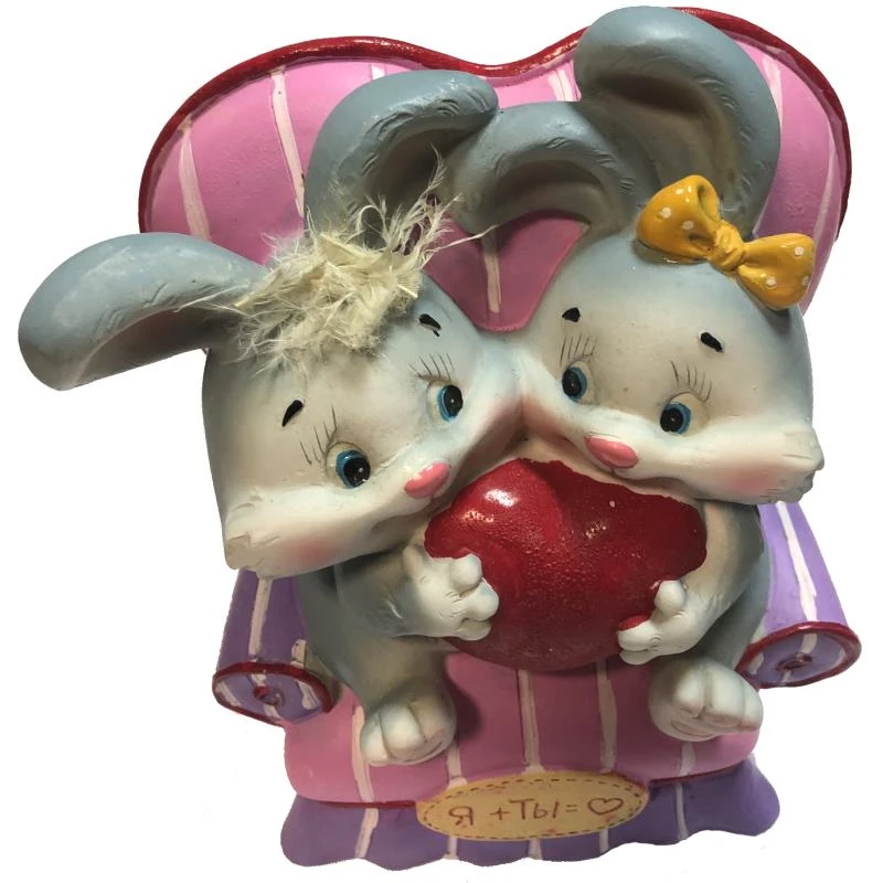 Фигурка декоративная - копилка "Кролики с сердечком", высота 16 см, "Choosing Porcelain"