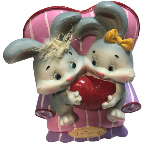 Фигурка декоративная - копилка "Кролики с сердечком", высота 16 см., "Choosing Porcelain"