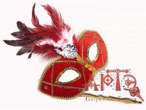 Маска "Катрин" на ручке с перьями, красная