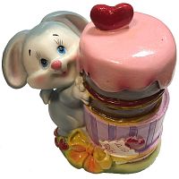 Фигурка декоративная - копилка "Кролик с тортом", высота 16 см., "Choosing Porcelain"